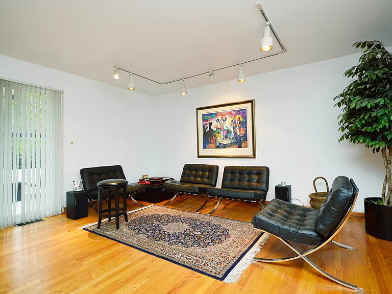 5117 S Cornell Ave #5117 — Photo 5
