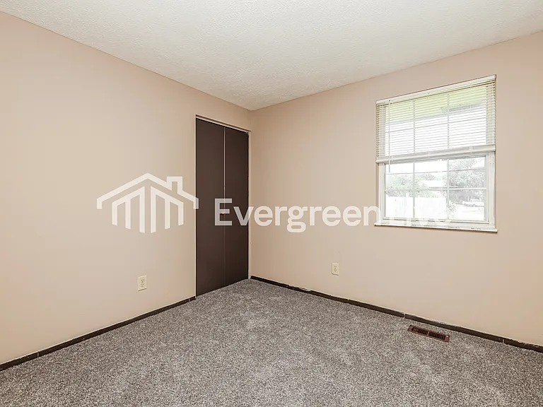 7651 Dalmation Dr — Photo 11