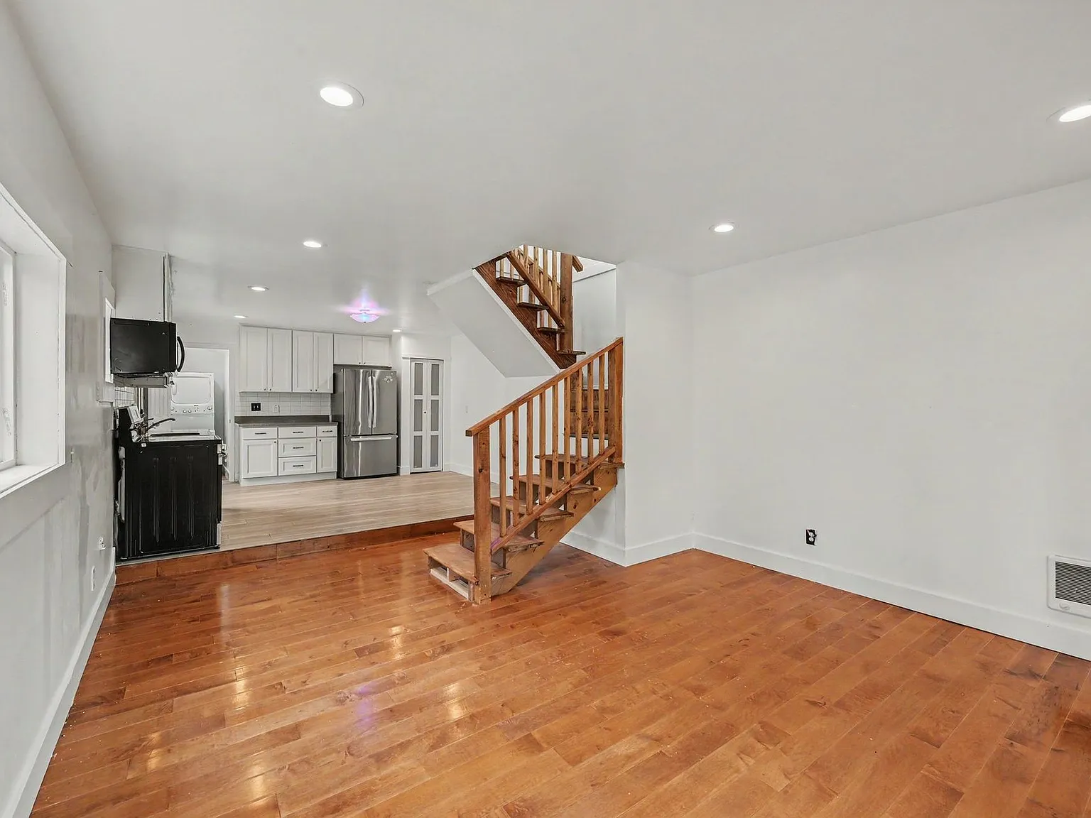 Spacious 2-Bedroom ADU in West Seattle $3,000/month — Photo 3