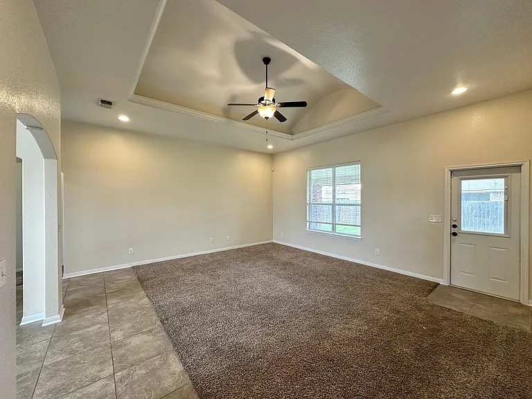 6710 Alvin Dr — Photo 7