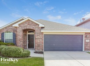 902 Honey Locust Dr, Fate, TX 75087