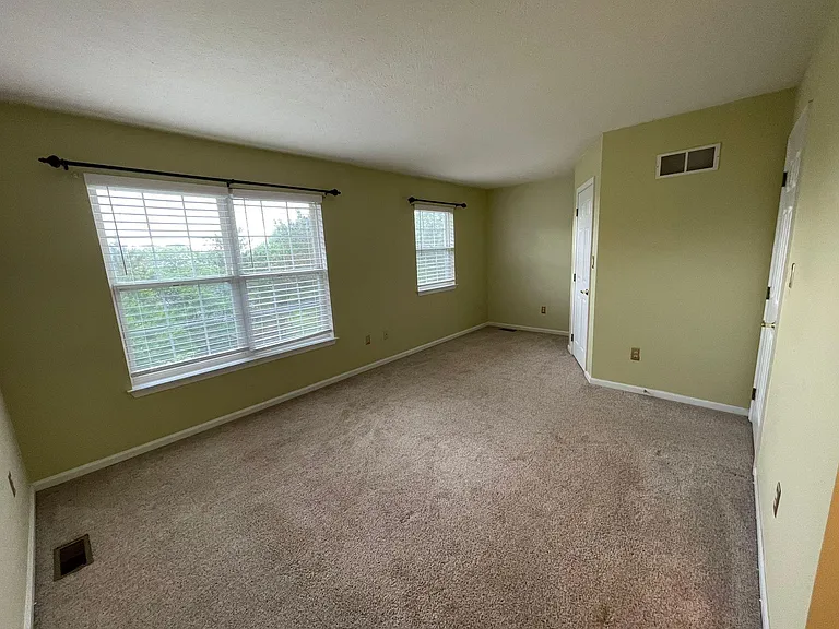 854 N Waterford Ln — Photo 16