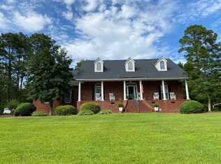 462 Sandy Point Ln, Hartsville, SC 29550