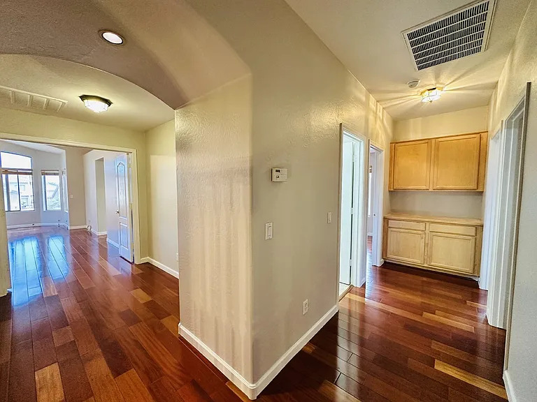 672 W Raven Dr — Photo 33
