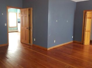 313 Estes St #1R, Woonsocket, RI 02895