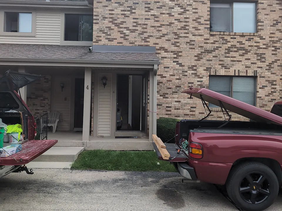 5702 Cambridge Ln