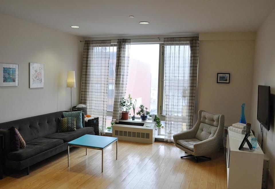 1st image of 647 Washington Ave APT 4A