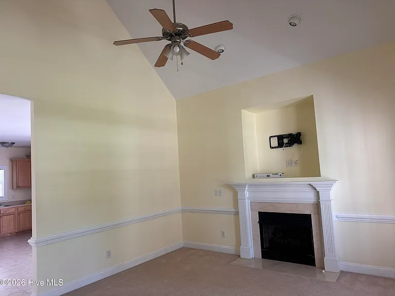 210 Chadwick Shores Dr — Photo 2