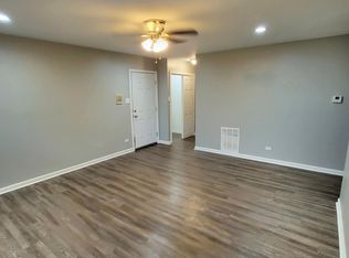 4106 Charleston Rd APT 3W, Matteson, IL 60443