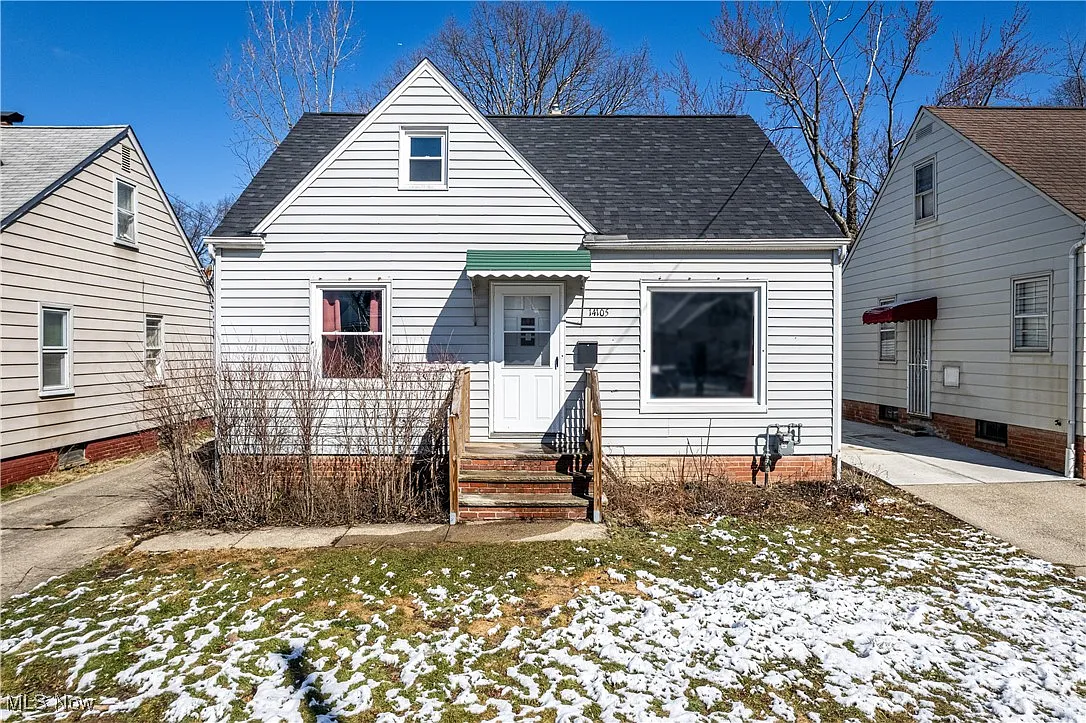 14105 Brunswick Ave photo 1