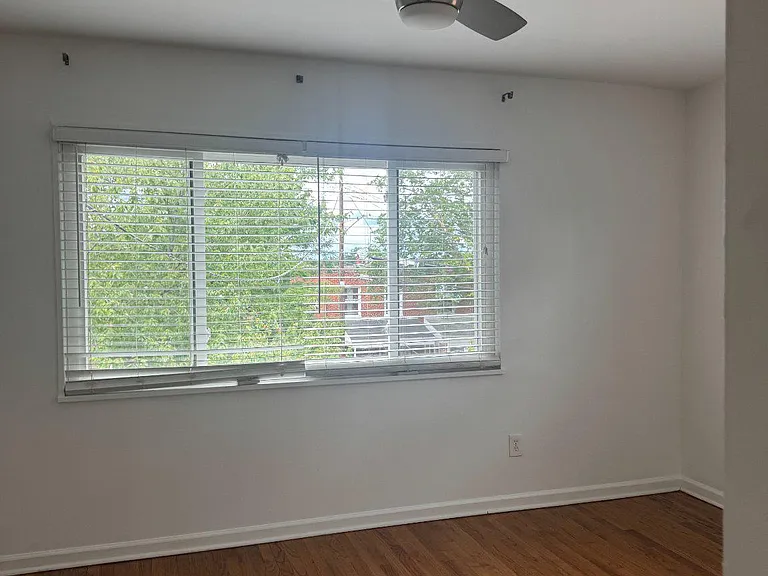 5296 Chillum Pl NE — Photo 16