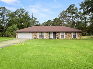176 Old Oak Ln, Leesville, LA 71446