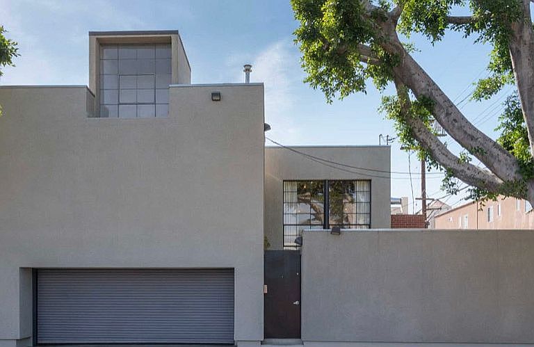 1st image of 7001 Melrose Ave