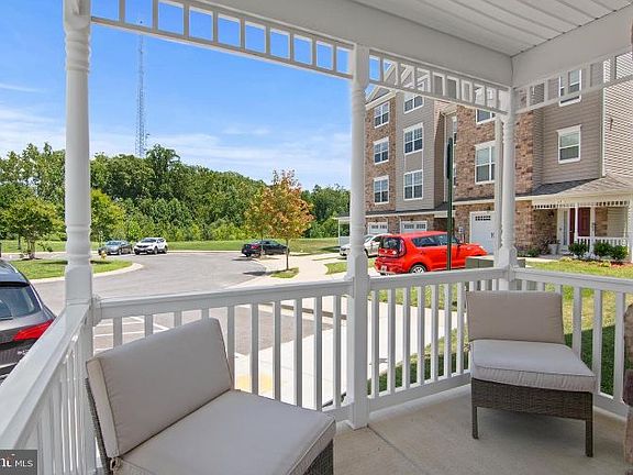 3rd image of 68 Clydesdale Ln