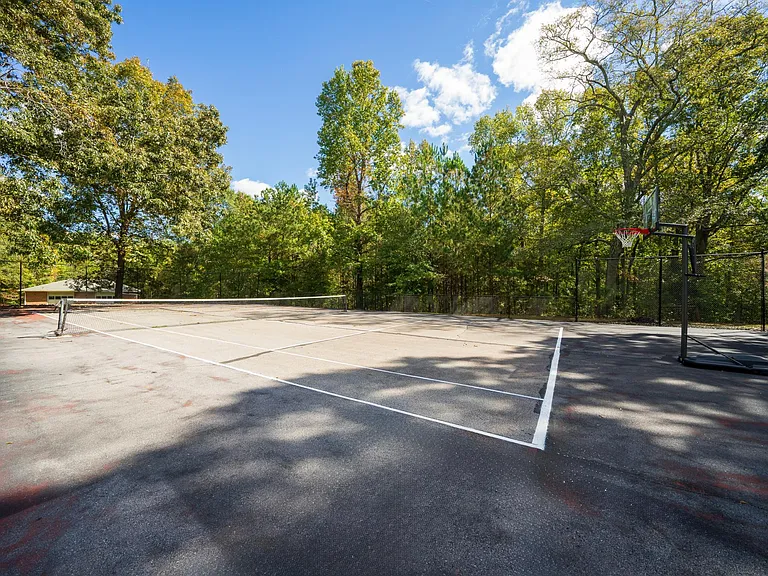 315 Hill Rd — Photo 8