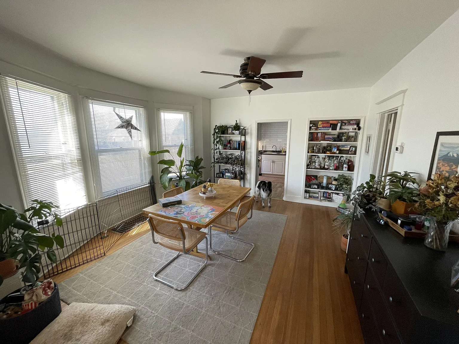 1395 S Lincoln St — Photo 2