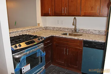 Rented by aptsandlofts.com