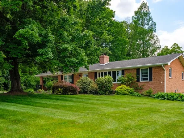 493 Kindig Rd, Waynesboro, VA 22980