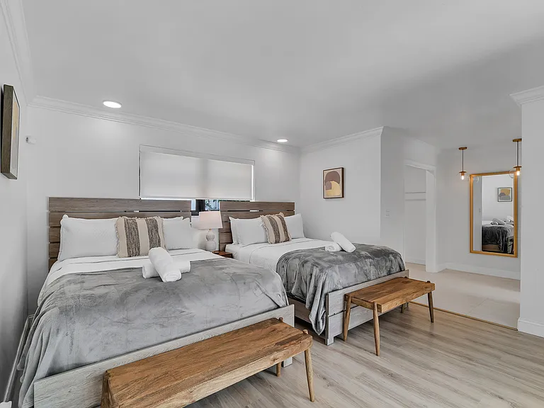 5012 Hayes St — Photo 12