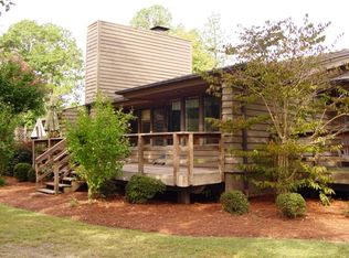 203 Cove Ct, Aberdeen, NC 28315