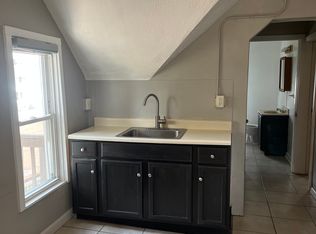 950 Eureka Rd #2, Wyandotte, MI 48192