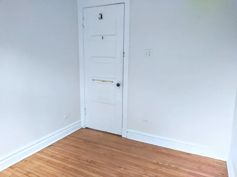 3800 N Wilton Ave #3S — Photo 20