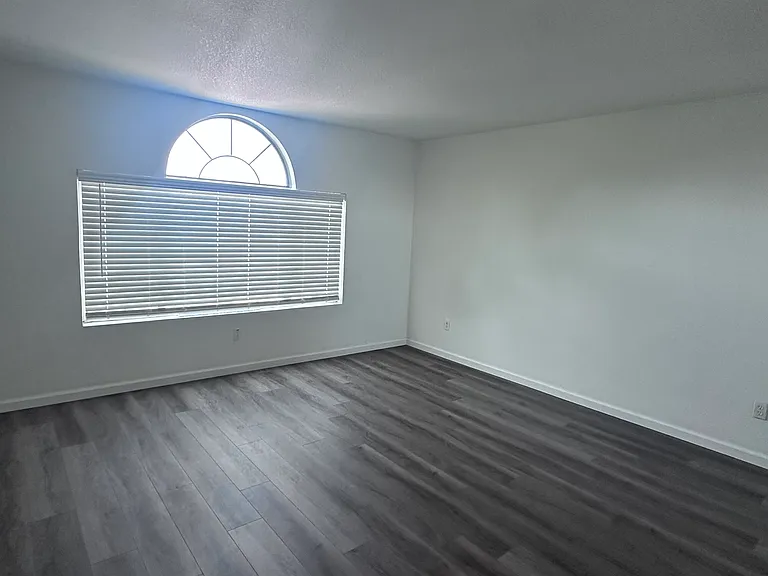 6616 Trailway Way — Photo 7