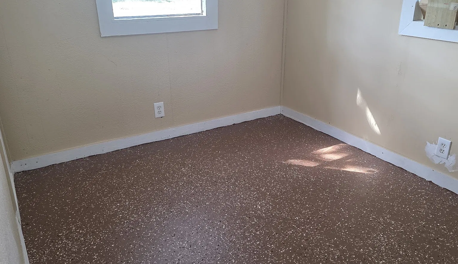 3 bed, 900 sqft, $1,150 — Photo 4