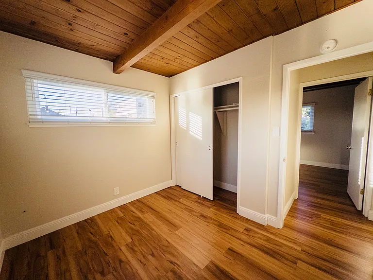 1929 Haste St #3 — Photo 9