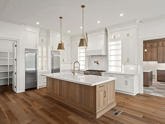 The Rutledge D Kitchen
