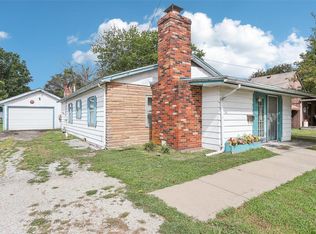 609 S Walnut St, Litchfield, IL 62056