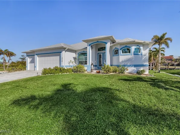 2726 Mangrove St, Saint James City, FL 33956