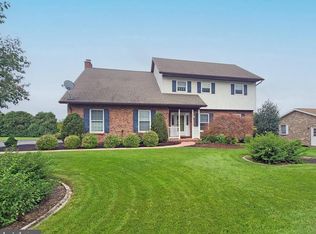 19 Obsidian Dr, Chambersburg, PA 17202
