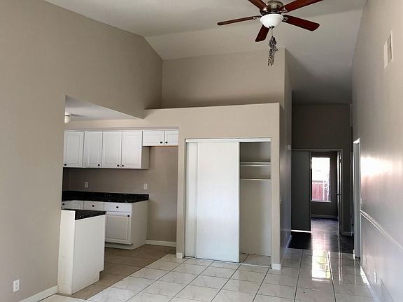 4th image of 25579 Cedarbrook Ave