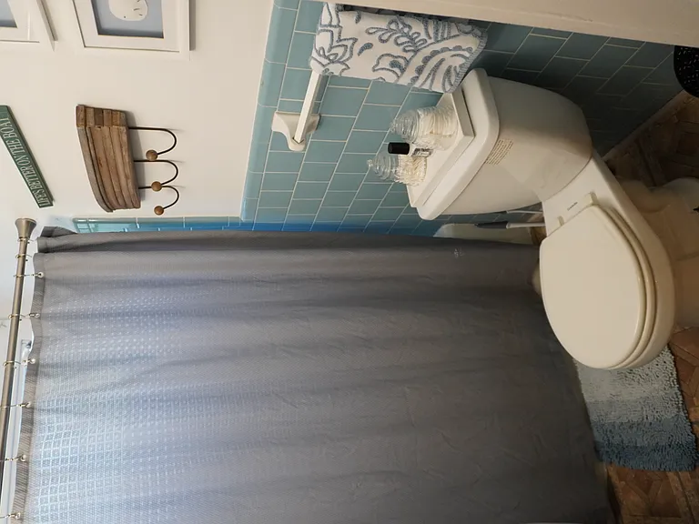 2120 Reynolds St — Photo 15