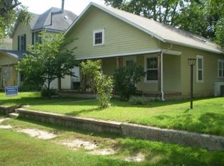 607 S C St, Arkansas City, KS 67005