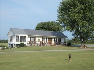 8761 Watermelon Rd, Adairville, KY 42202