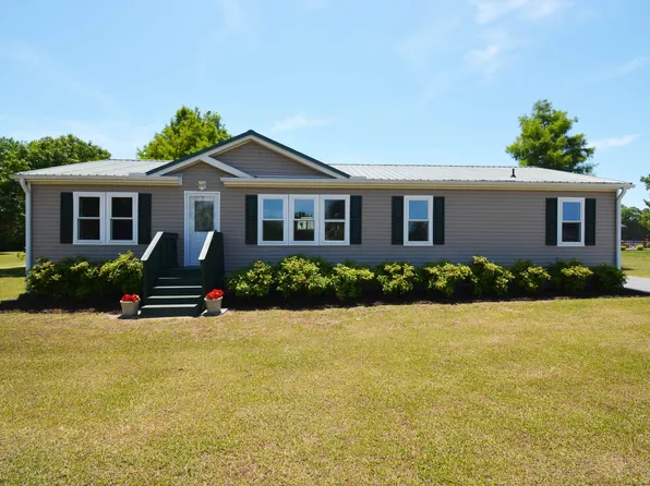 126 Meredith Dr, Eutawville, SC 29048