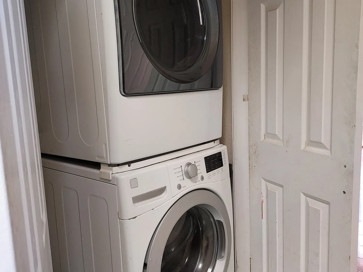 2 bed, 1.5 bath, 1000 sqft, $1,500 — Photo 3