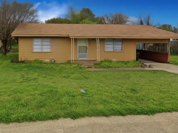 407 N 3rd St, Mabank, TX 75147