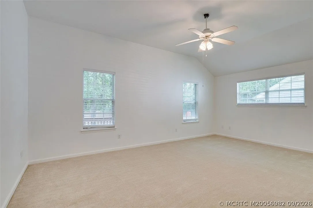 3 bed, 2.0 bath, 1623 sqft, $1,680 — Photo 4