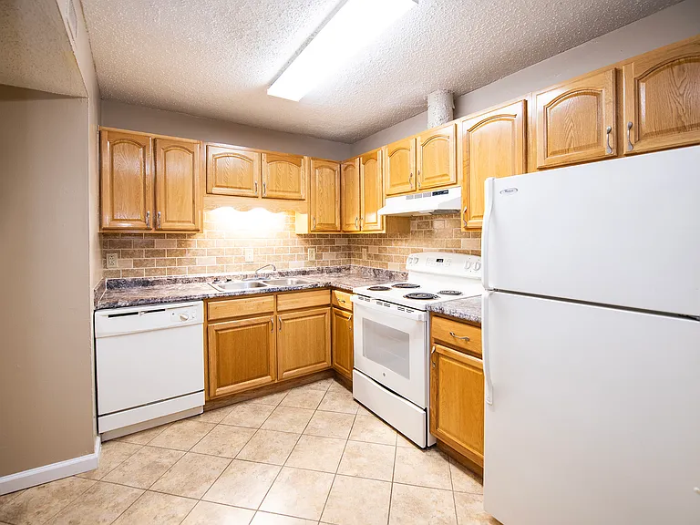 Willow Run Apartments — Photo 39