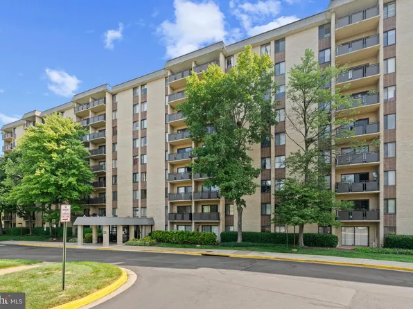 3100 S Manchester St APT 342, Falls Church, VA 22044