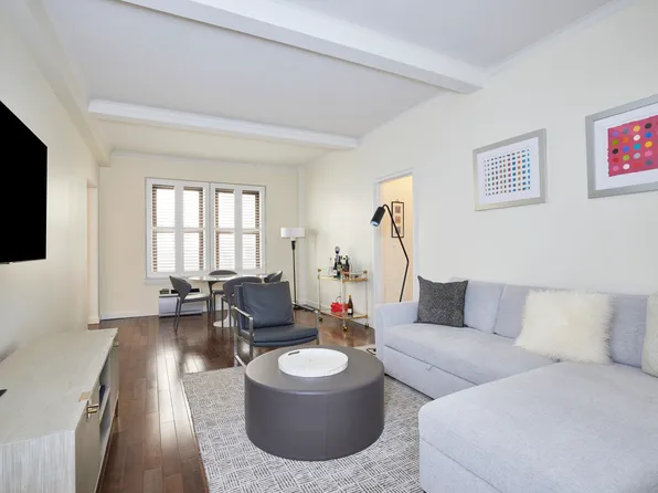 135 East 74th Street 10C image 1 of 5