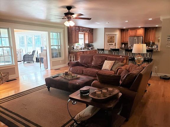 5th image of 4119 Louvinia Dr