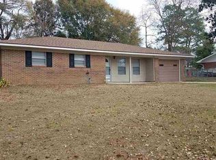 15 Verna Cir, Daleville, AL 36322