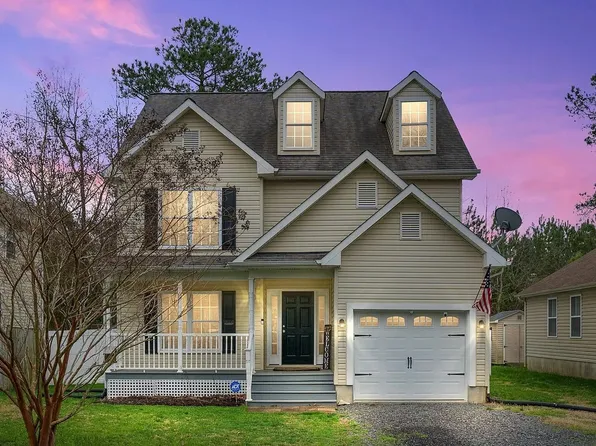 242 5th St, Colonial Beach, VA 22443