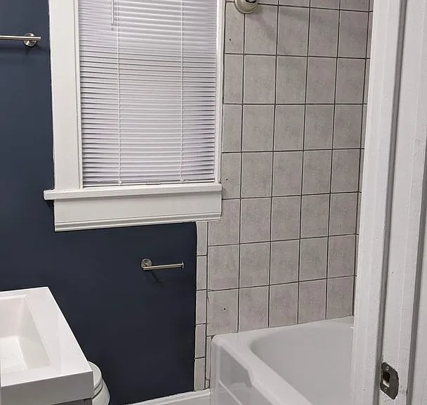 2507 N Lotus Ave — Photo 10