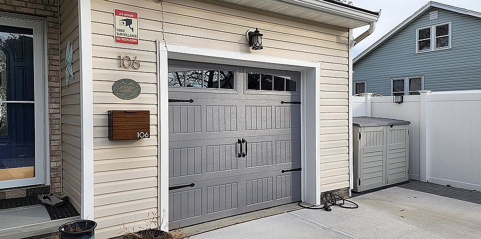 2nd image of 106 Seabreeze Way