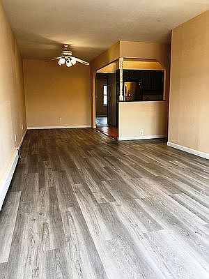 4th image of 3244 72nd St #2